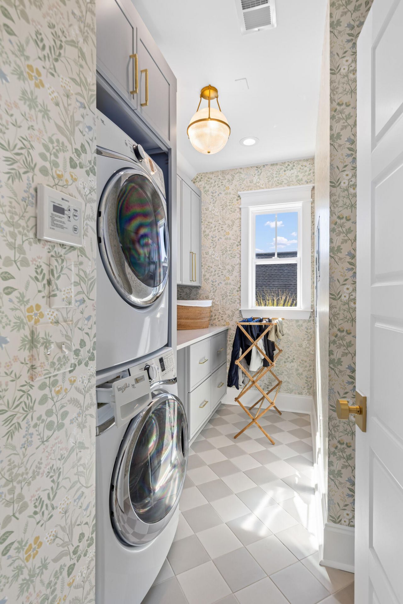 2421 Louisville Street Photo 29