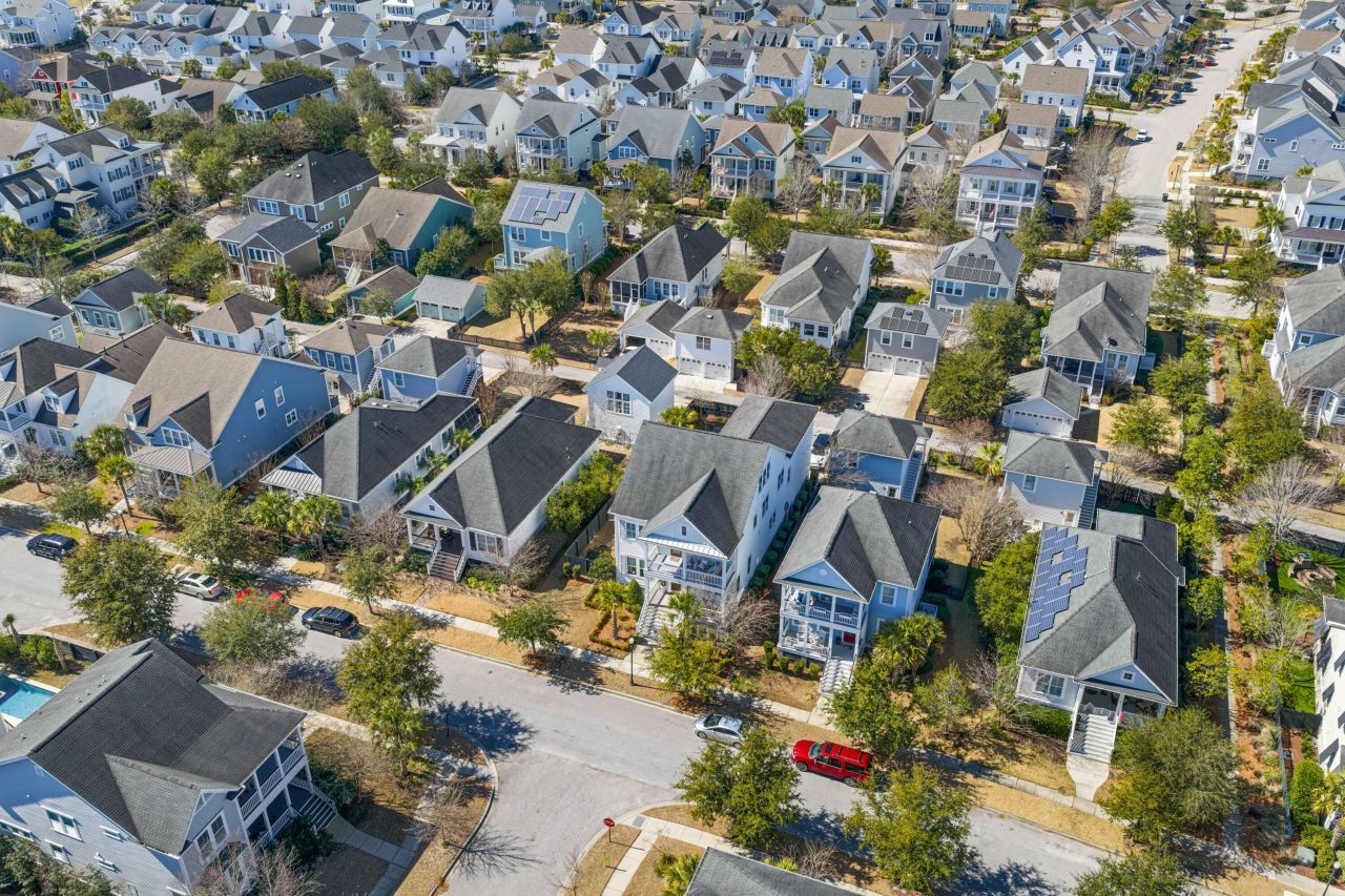 2421 Louisville Street Photo 44