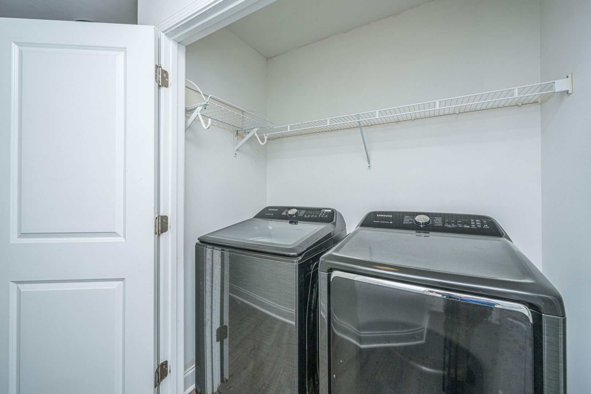 1076 Bennington Drive Photo 24