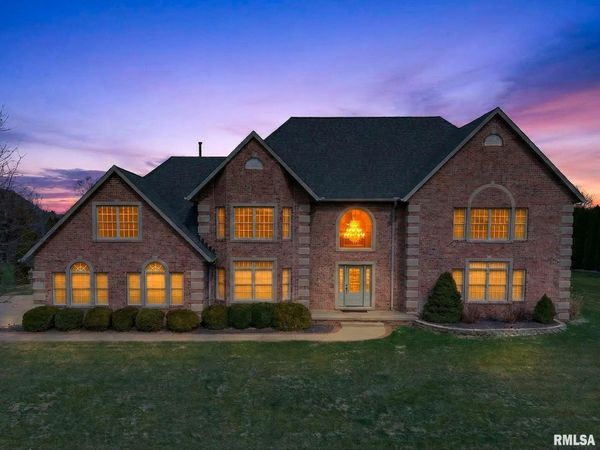 3113 W SUMMERBEND Court, Peoria, IL 61615