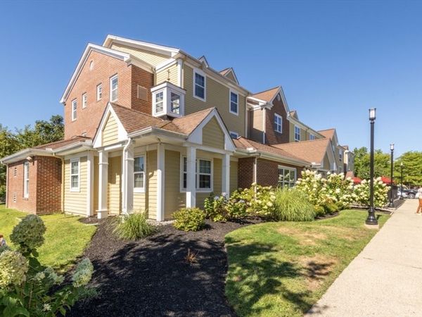 20 International Place, Unit 107, Tewksbury, MA 01876