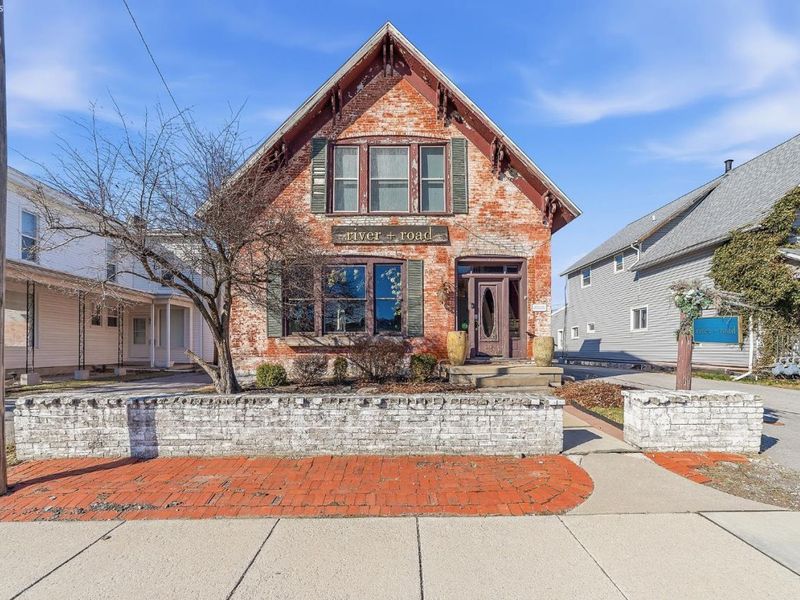 212 West Front St, Findlay, OH 45840 Photo 1