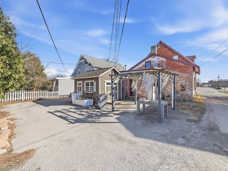 212 West Front St, Findlay, OH 45840 Photo 10