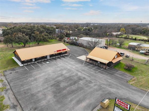 805 E Hall Street , Bangs, TX 76823