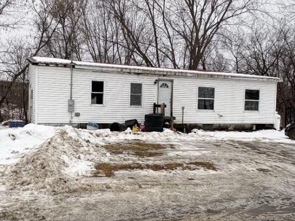 16 Chicken Street, Starks, ME 04911