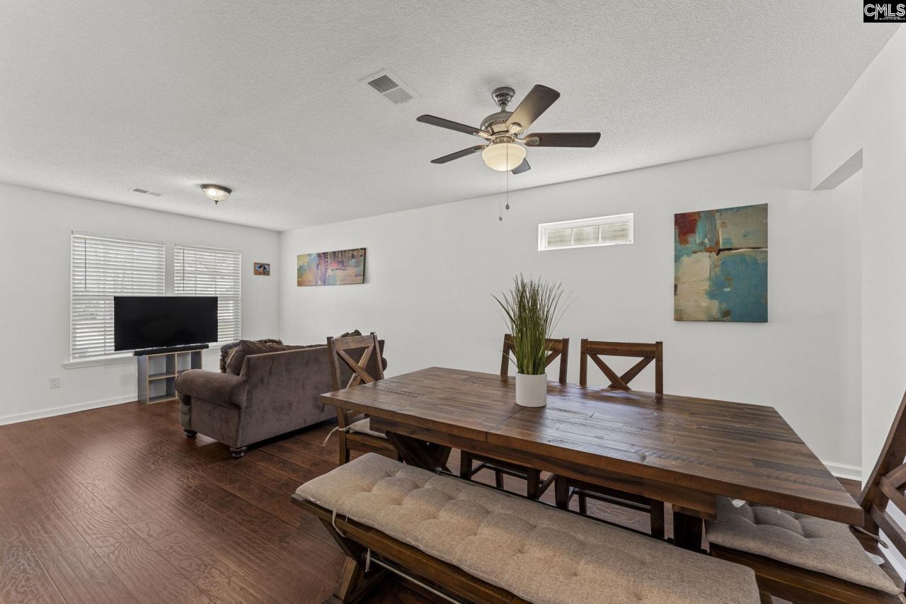 2117 Wilkinson Drive  Photo 7