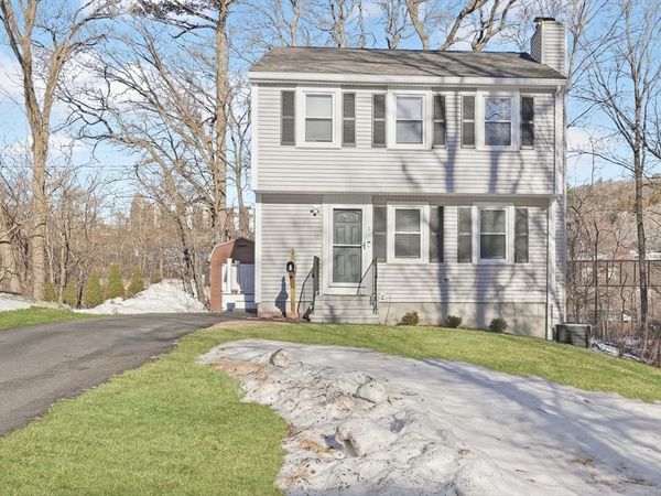 8 Keach Terrace, Waltham, MA 02453