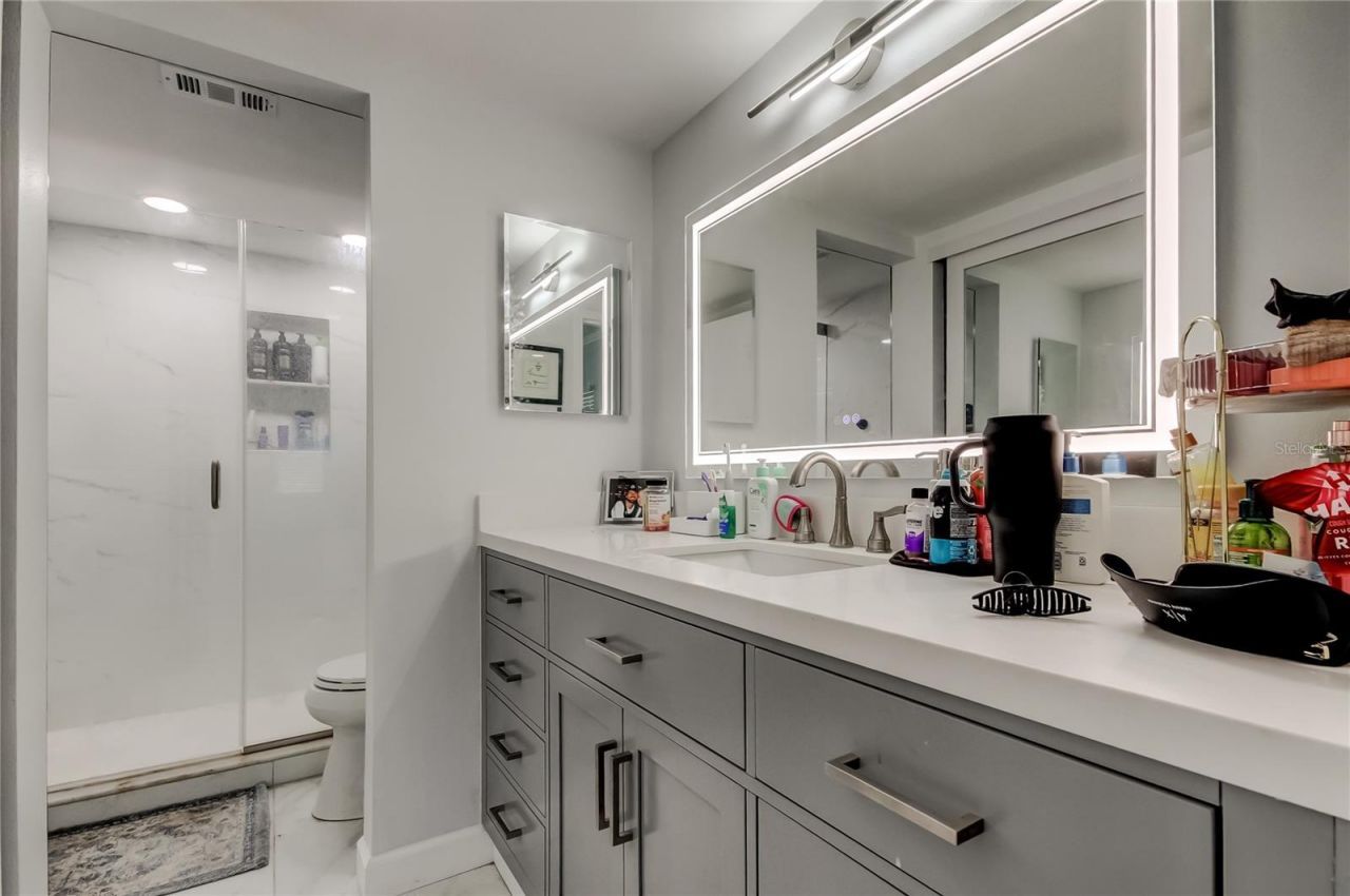 7321 Central Avenue , Unit 301, Saint Petersburg, FL 33710 Photo