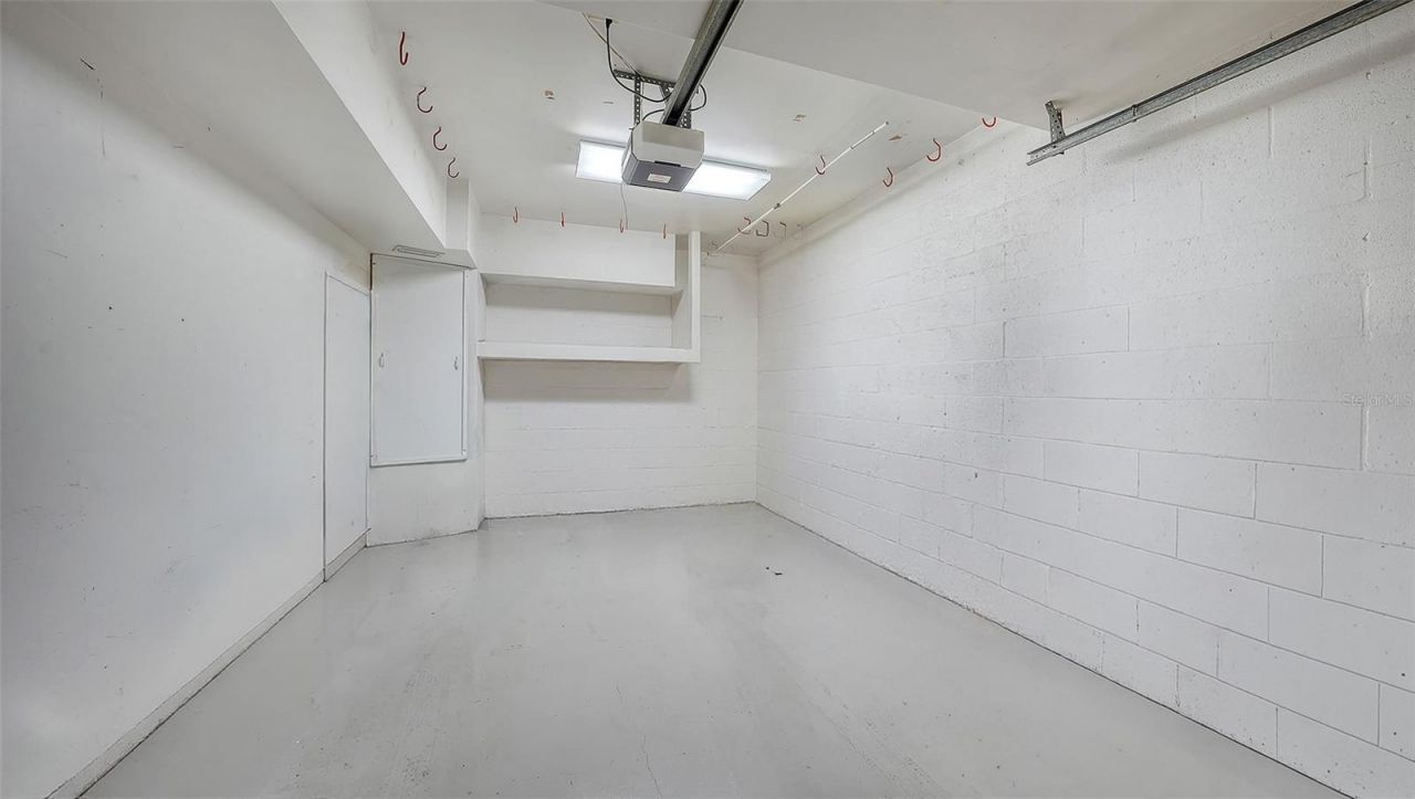 200 Cocoanut Avenue, Unit 4, Sarasota, FL 34236 Photo