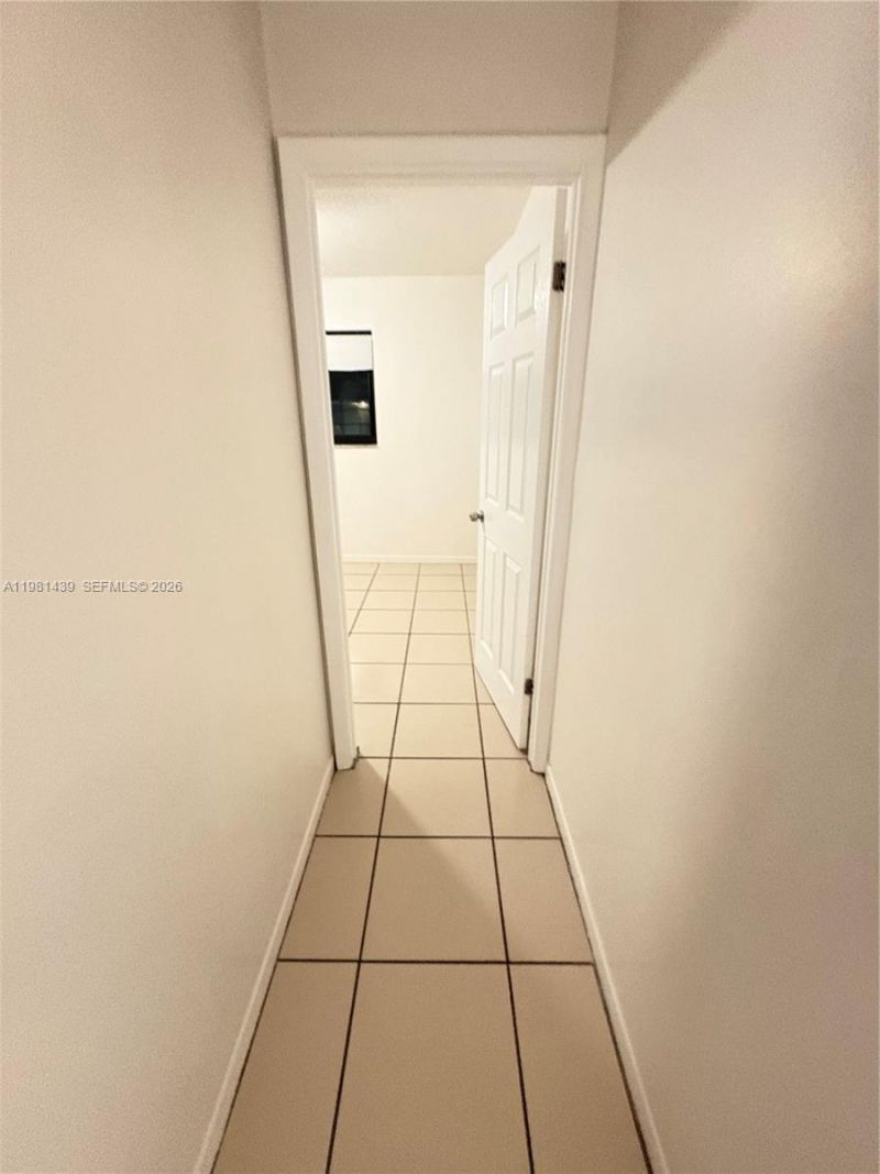 5 Olive Dr , Unit 24, Hialeah, FL 33010 Photo