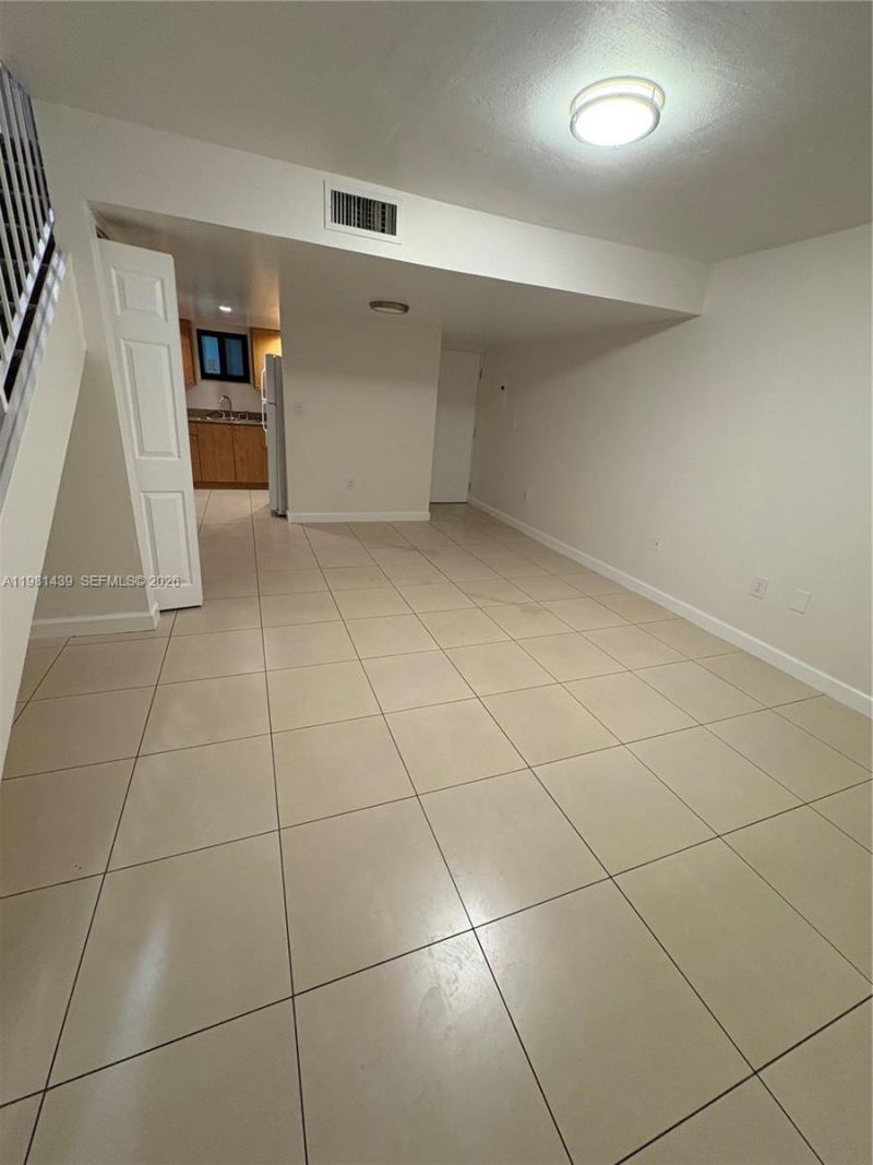 5 Olive Dr , Unit 24, Hialeah, FL 33010 Photo