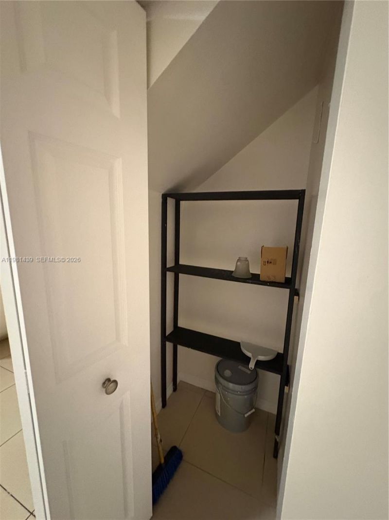 5 Olive Dr , Unit 24, Hialeah, FL 33010 Photo