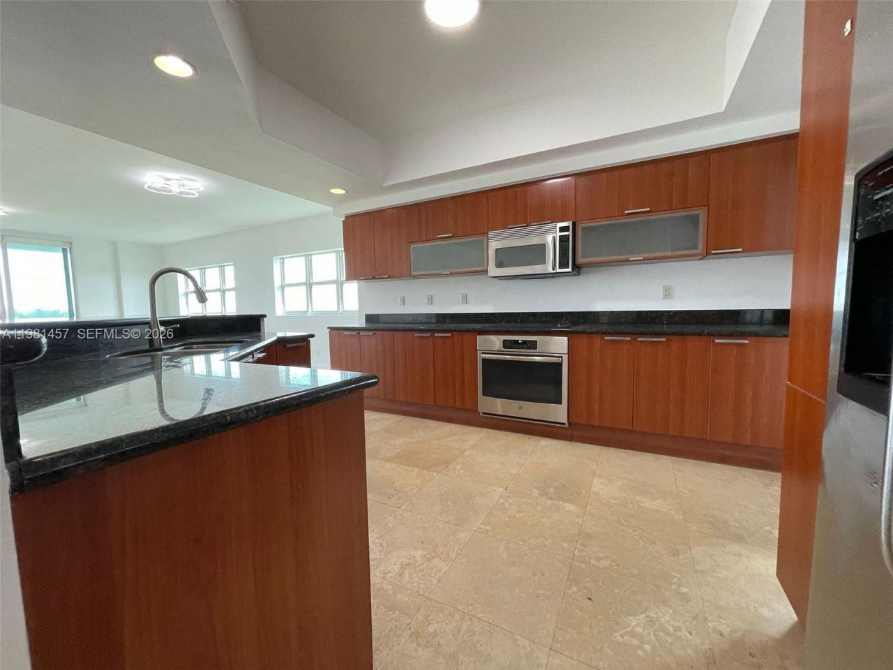 14951 Royal Oaks Ln , Unit 709, North Miami, FL 33181 Photo