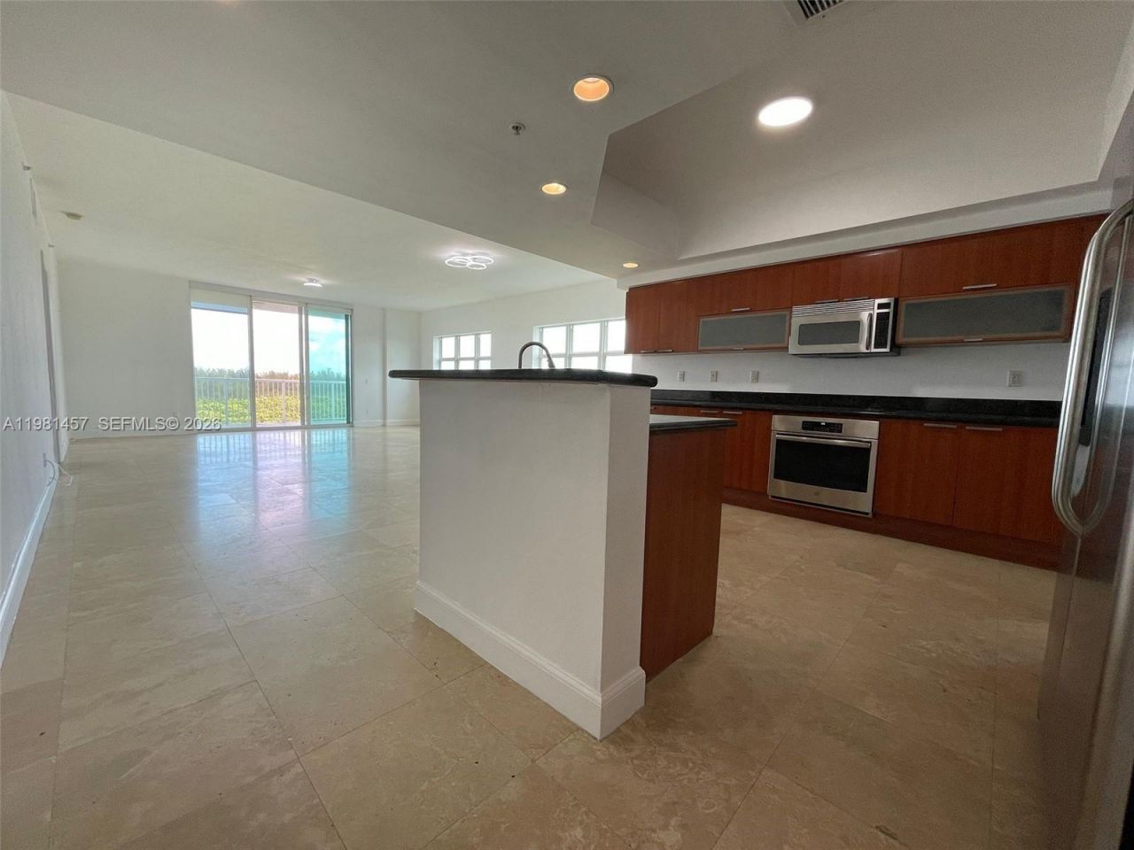 14951 Royal Oaks Ln , Unit 709, North Miami, FL 33181 Photo