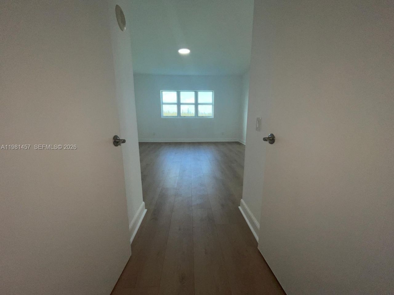 14951 Royal Oaks Ln , Unit 709, North Miami, FL 33181 Photo