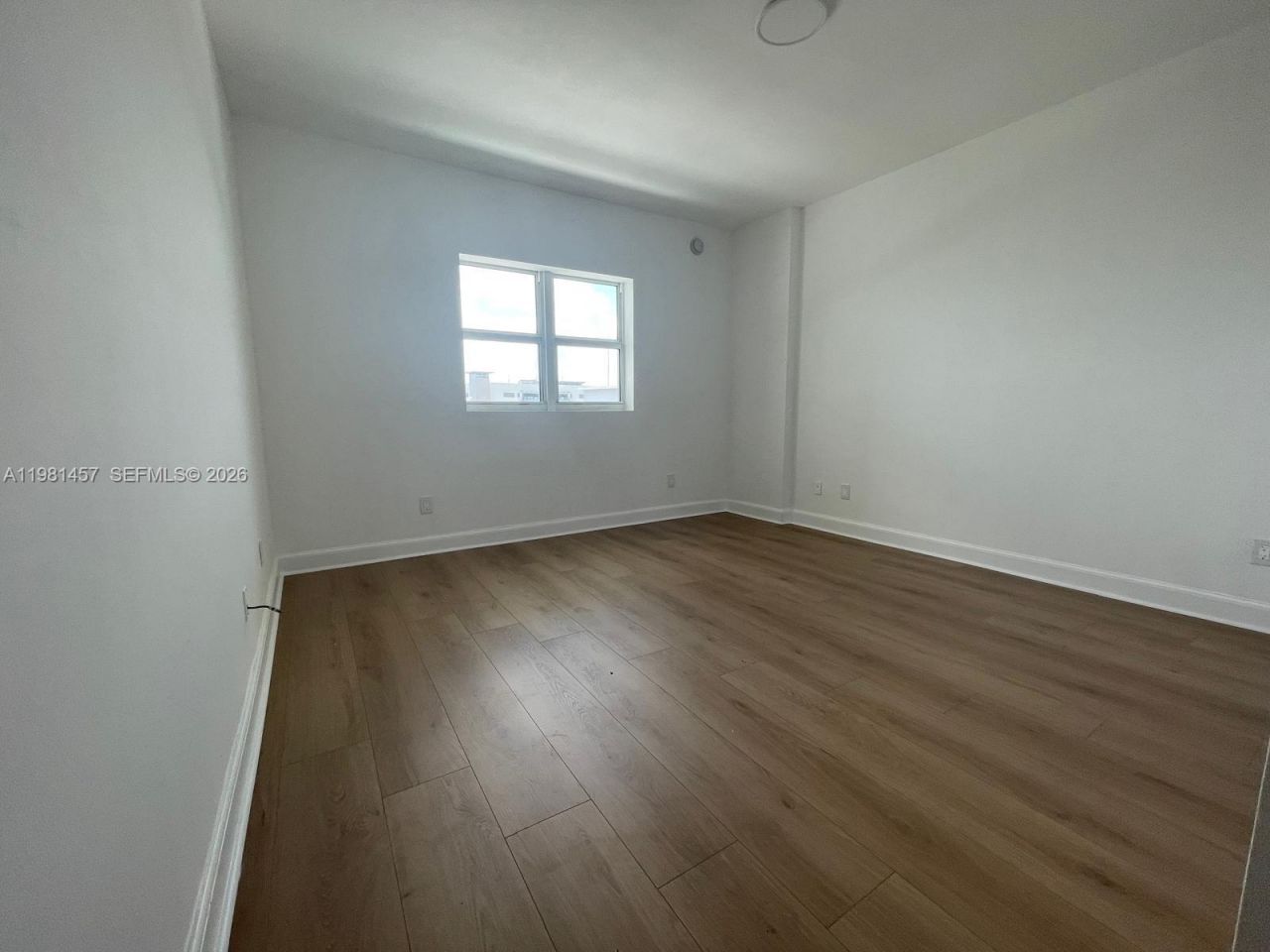 14951 Royal Oaks Ln , Unit 709, North Miami, FL 33181 Photo