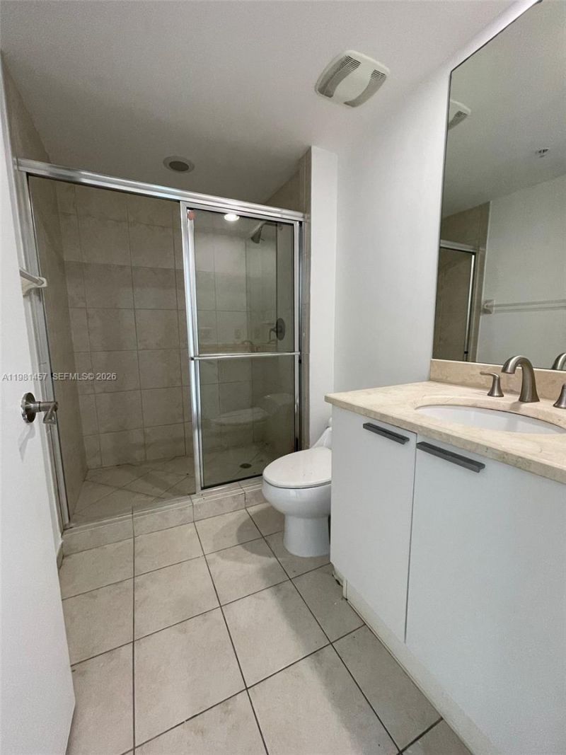 14951 Royal Oaks Ln , Unit 709, North Miami, FL 33181 Photo