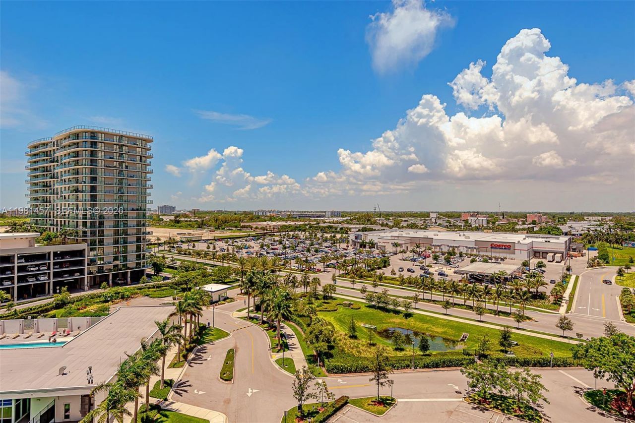 14951 Royal Oaks Ln , Unit 709, North Miami, FL 33181 Photo