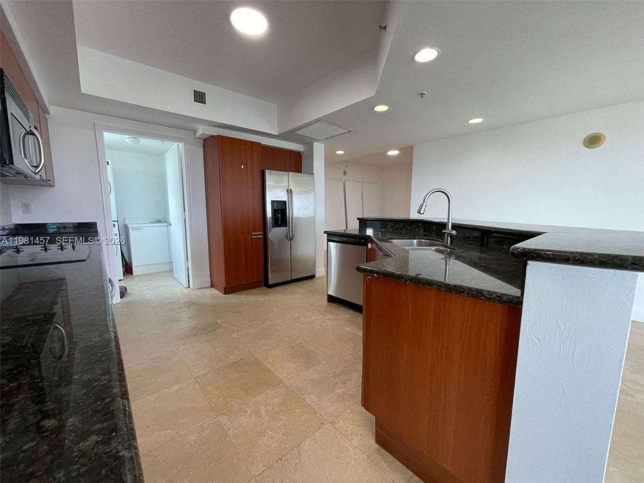 14951 Royal Oaks Ln , Unit 709, North Miami, FL 33181 Photo