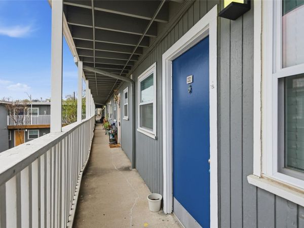 2401 Manor RD, Unit 232, Austin, TX 78722