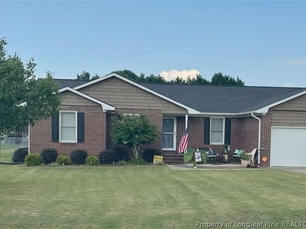 346 Grape Arbor Drive, Fayetteville, NC 28312