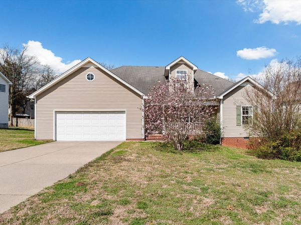 1227 Highland Hills Dr, La Vergne, TN 37086