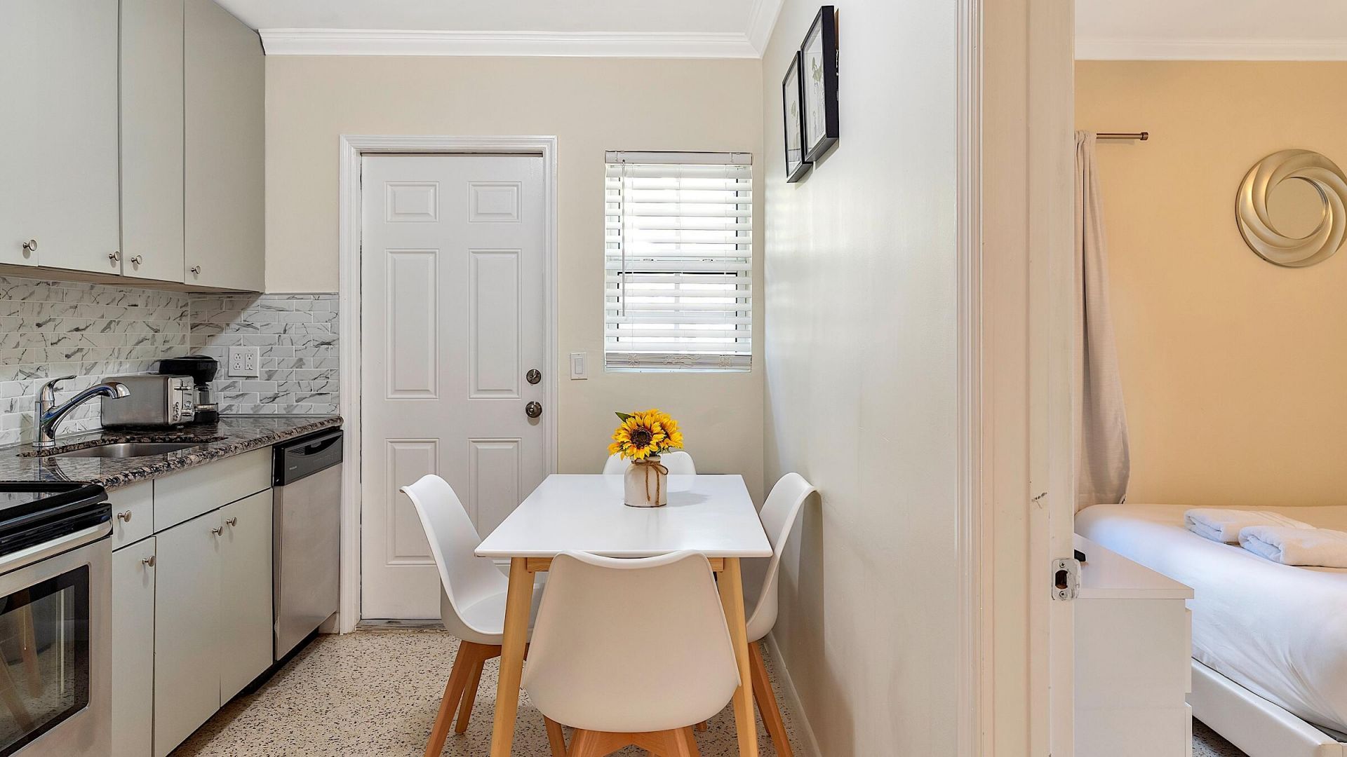 802 N J Street, Lake Worth Beach, FL 33460 Photo