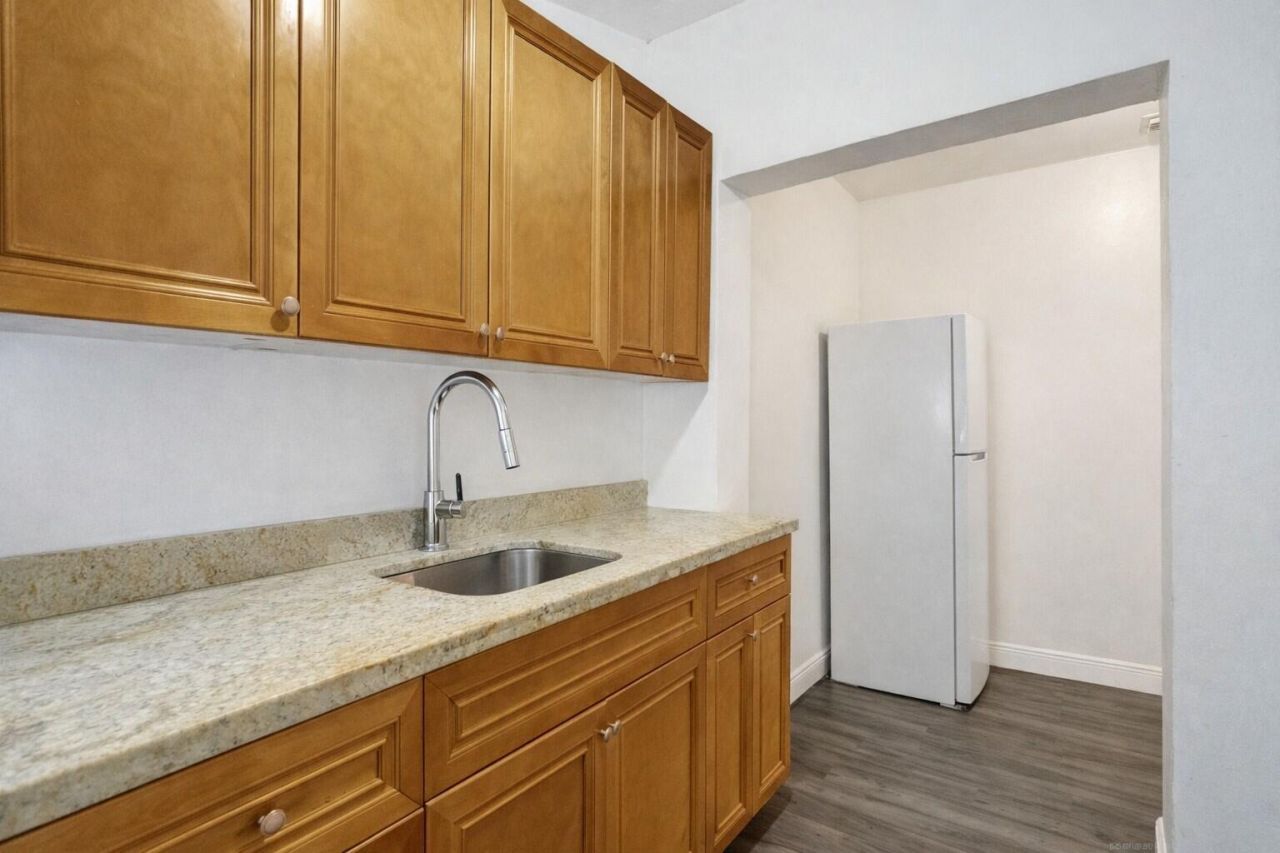 250 NW 83rd Street, Miami, FL 33150 Photo