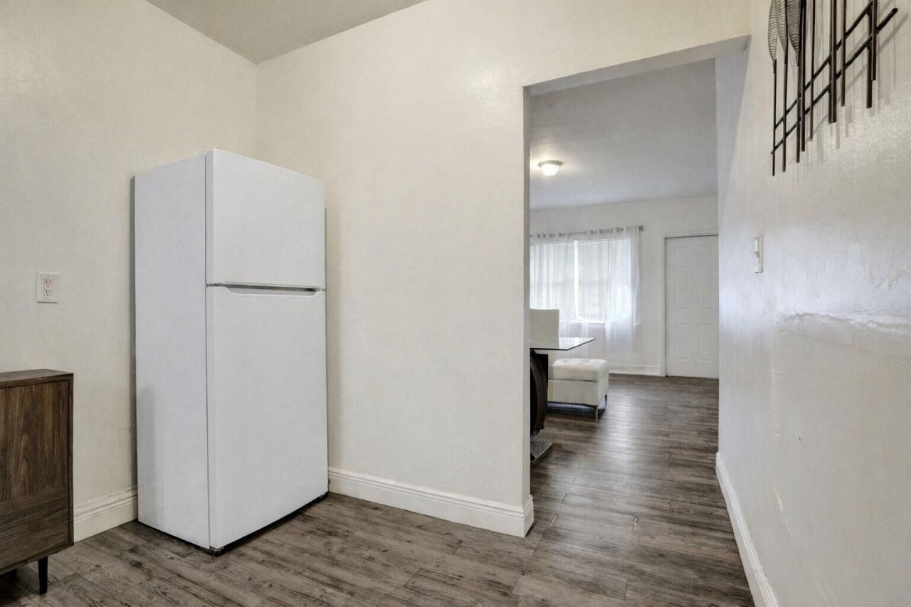 250 NW 83rd Street, Miami, FL 33150 Photo