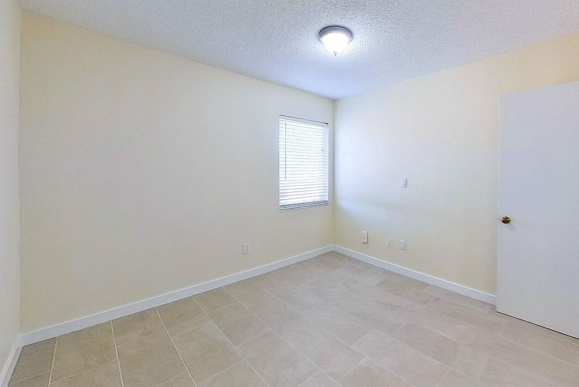 2020 NW 119th Street, Unit 1121, Miami, FL 33167 Photo