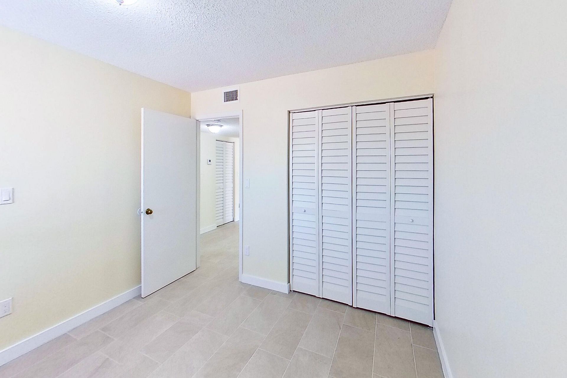 2020 NW 119th Street, Unit 1121, Miami, FL 33167 Photo