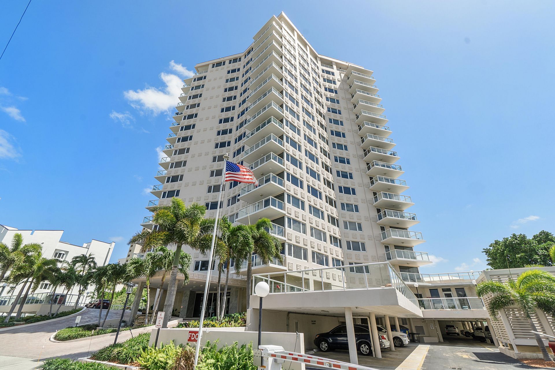 3000 Holiday Drive, Unit 1801, Fort Lauderdale, FL 33316 Photo