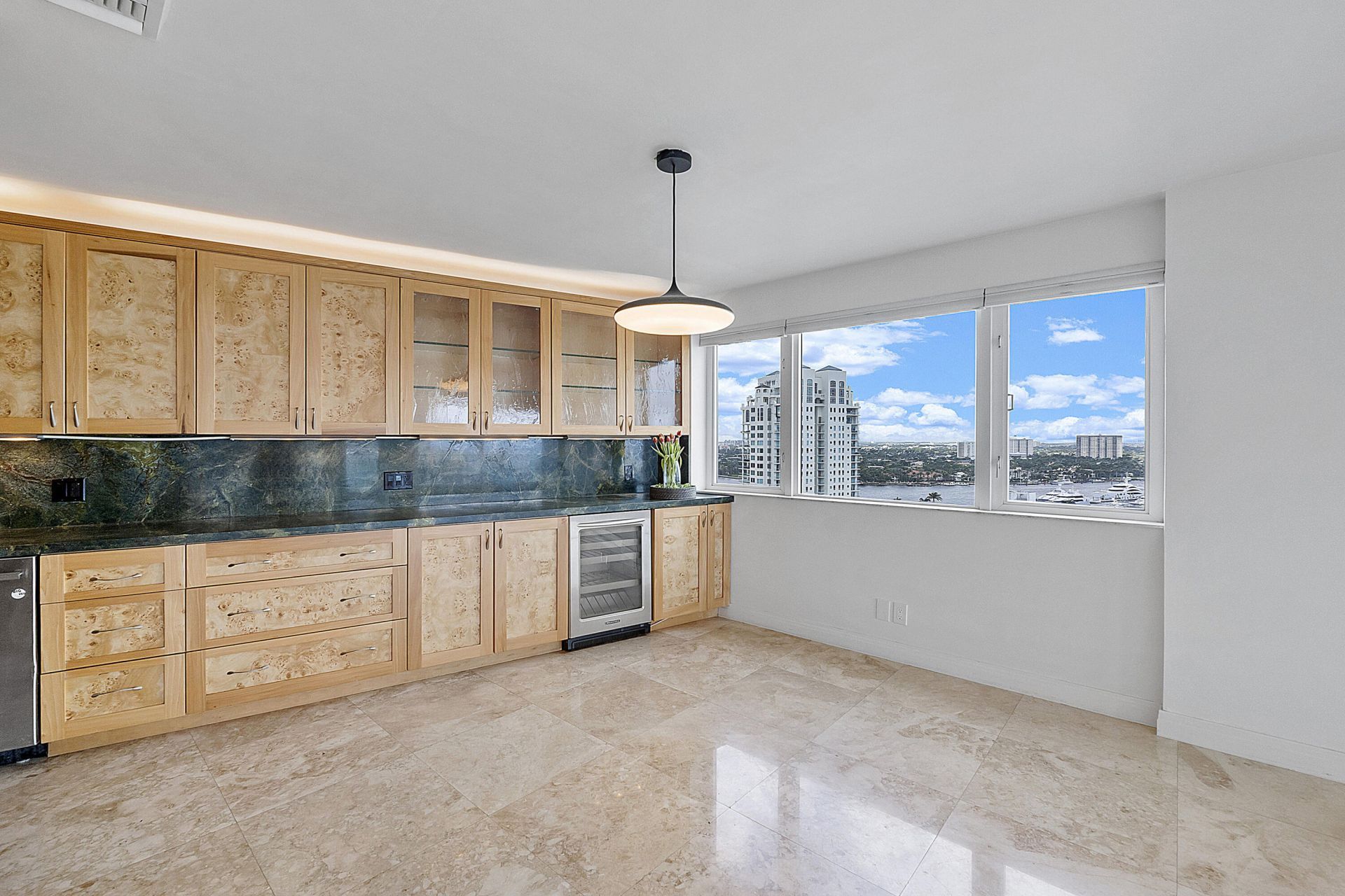 3000 Holiday Drive, Unit 1801, Fort Lauderdale, FL 33316 Photo