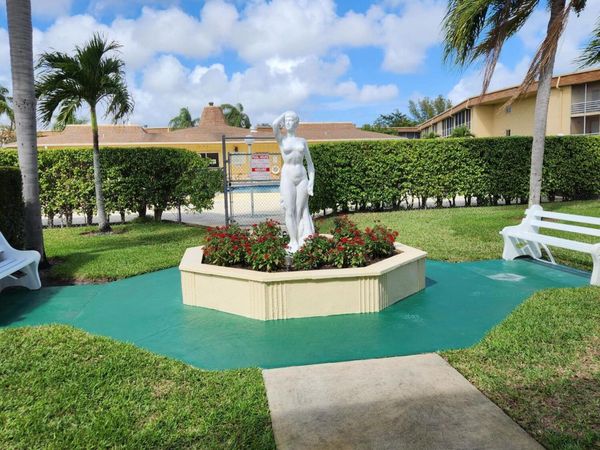 600 Village Green, Unit 108, Palm Springs, FL 33461