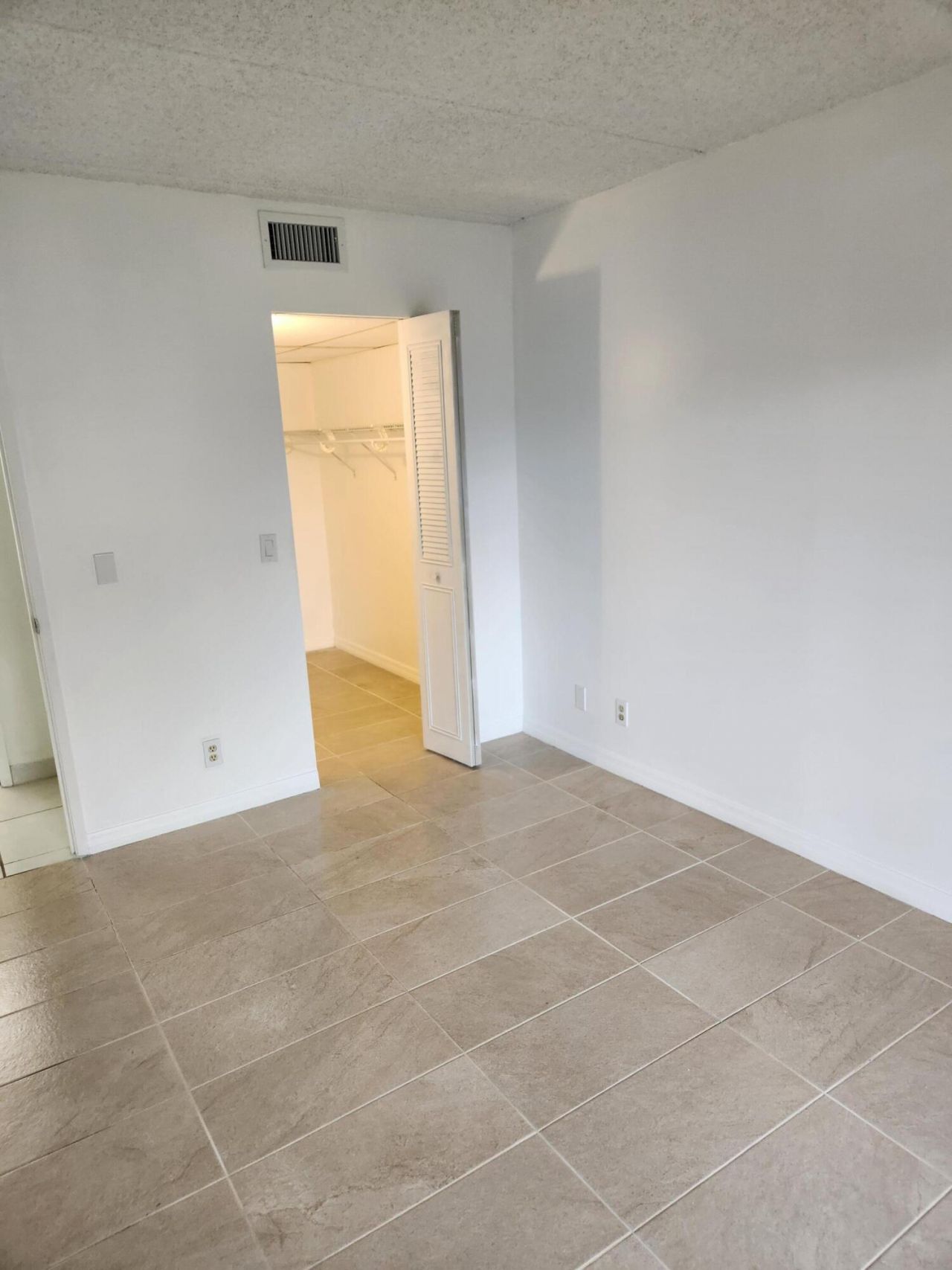 600 Village Green, Unit 108, Palm Springs, FL 33461 Photo