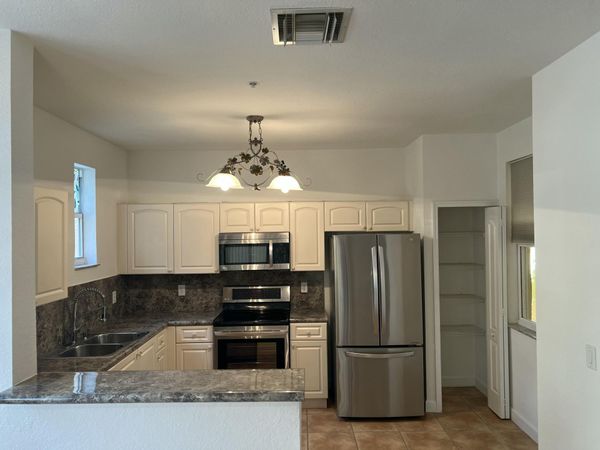 150 Jacaranda Country Club Drive, Unit 102, Plantation, FL 33324