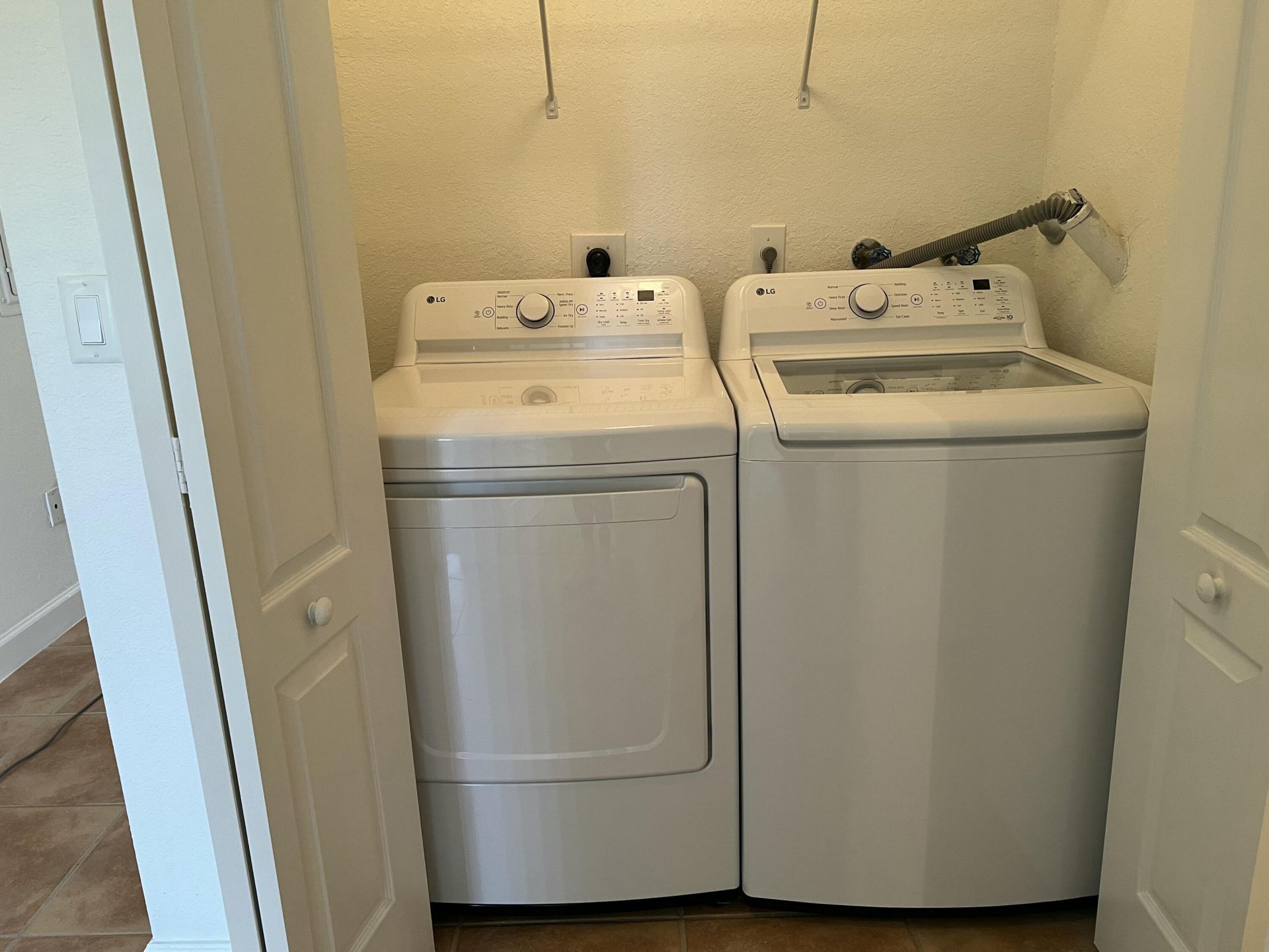 150 Jacaranda Country Club Drive, Unit 102, Plantation, FL 33324 Photo