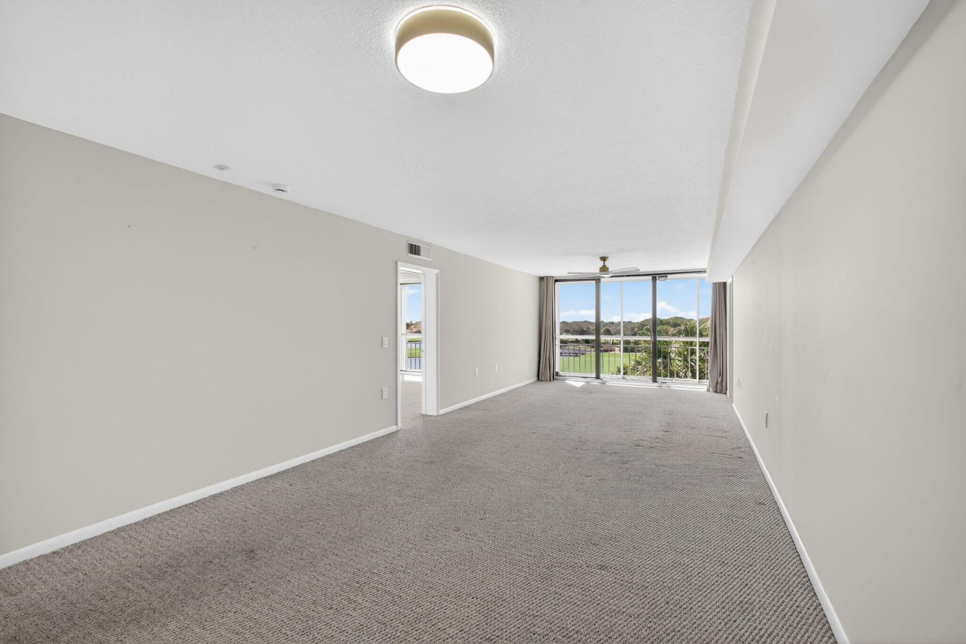 2421 Village Boulevard, Unit 401, West Palm Beach, FL 33409 Photo