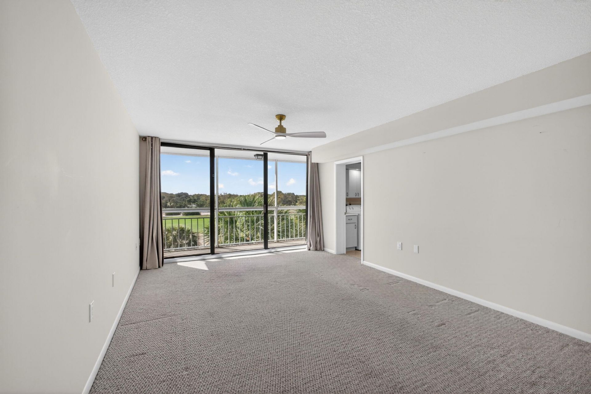 2421 Village Boulevard, Unit 401, West Palm Beach, FL 33409 Photo