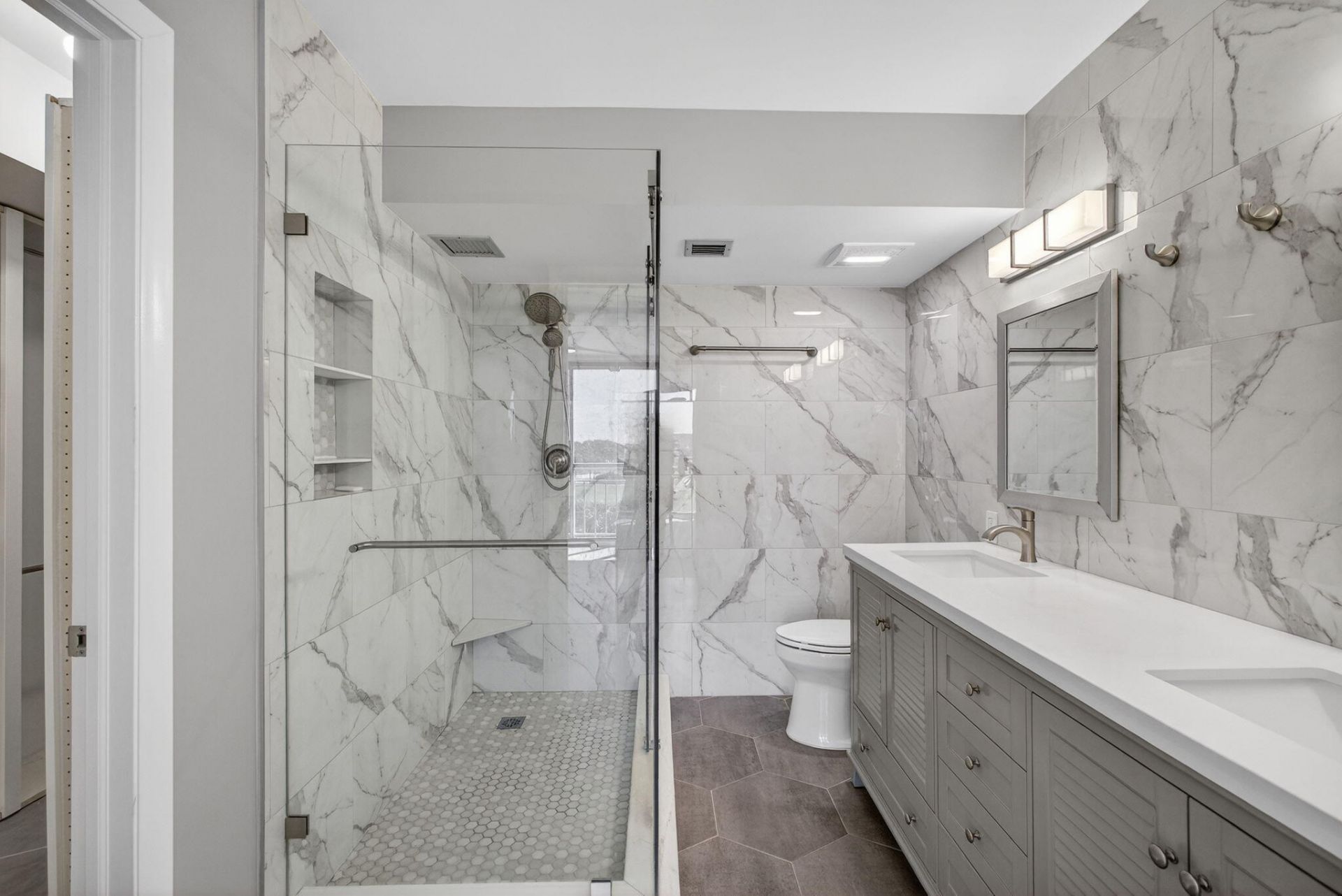 2421 Village Boulevard, Unit 401, West Palm Beach, FL 33409 Photo