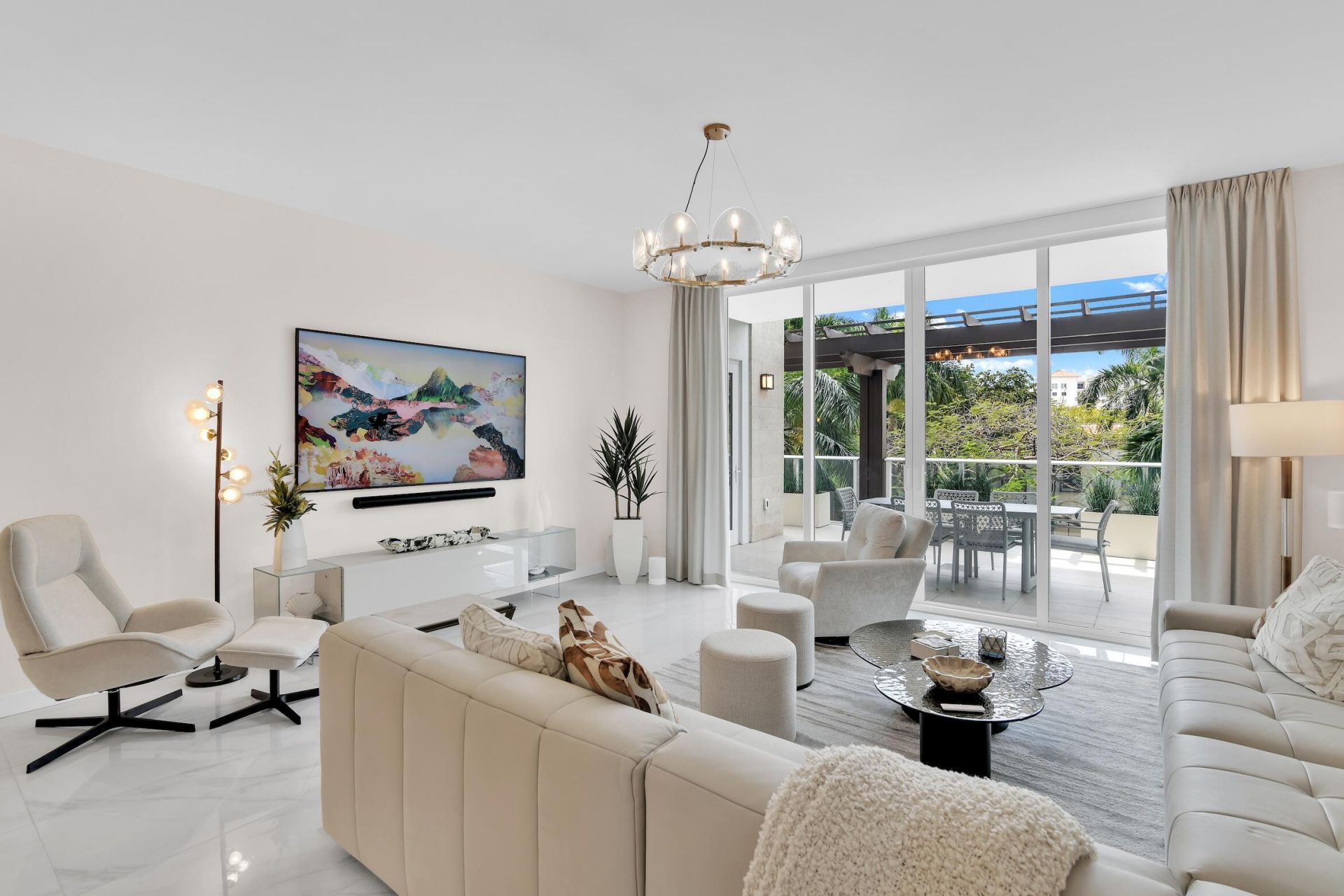 220 SE Mizner Boulevard, Unit 308, Boca Raton, FL 33432 Photo