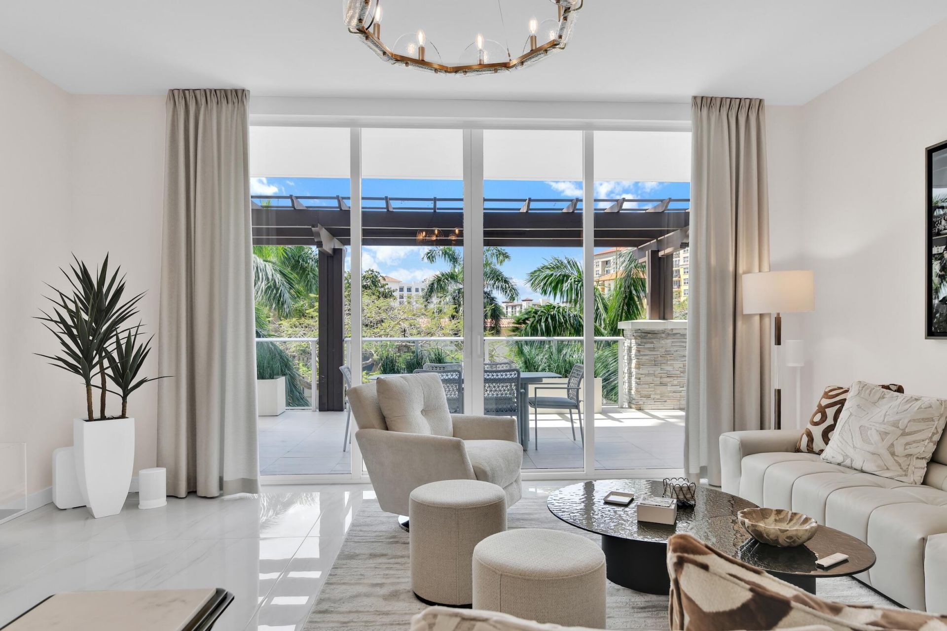 220 SE Mizner Boulevard, Unit 308, Boca Raton, FL 33432 Photo