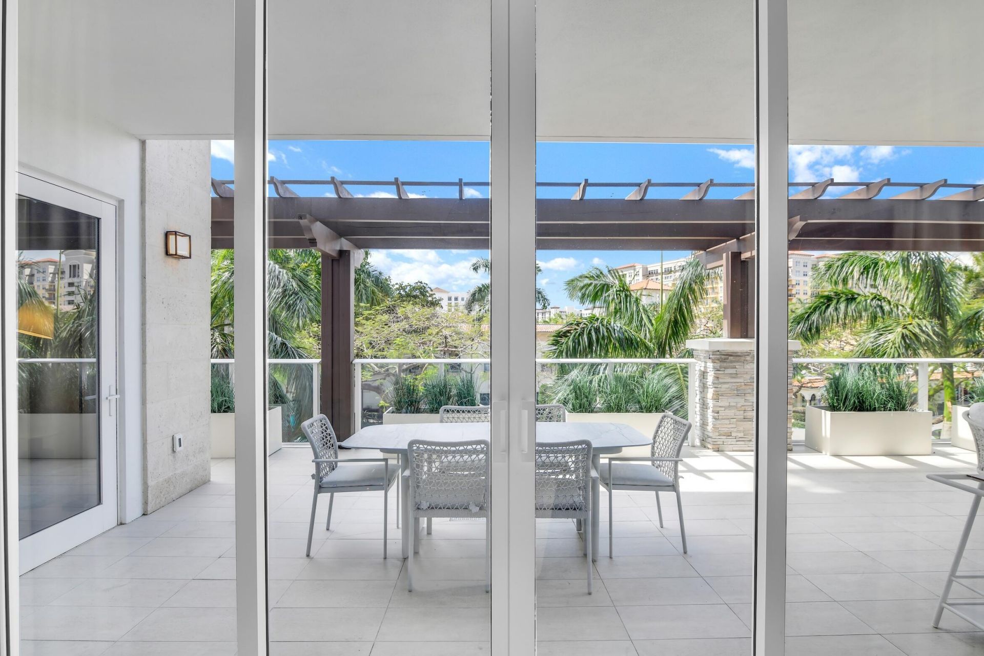 220 SE Mizner Boulevard, Unit 308, Boca Raton, FL 33432 Photo