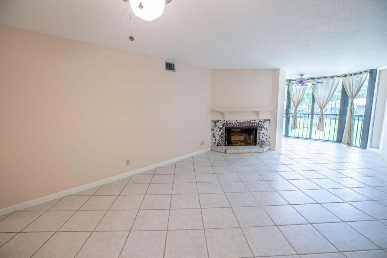 123 Bay Colony Drive N, Juno Beach, FL 33408 Photo