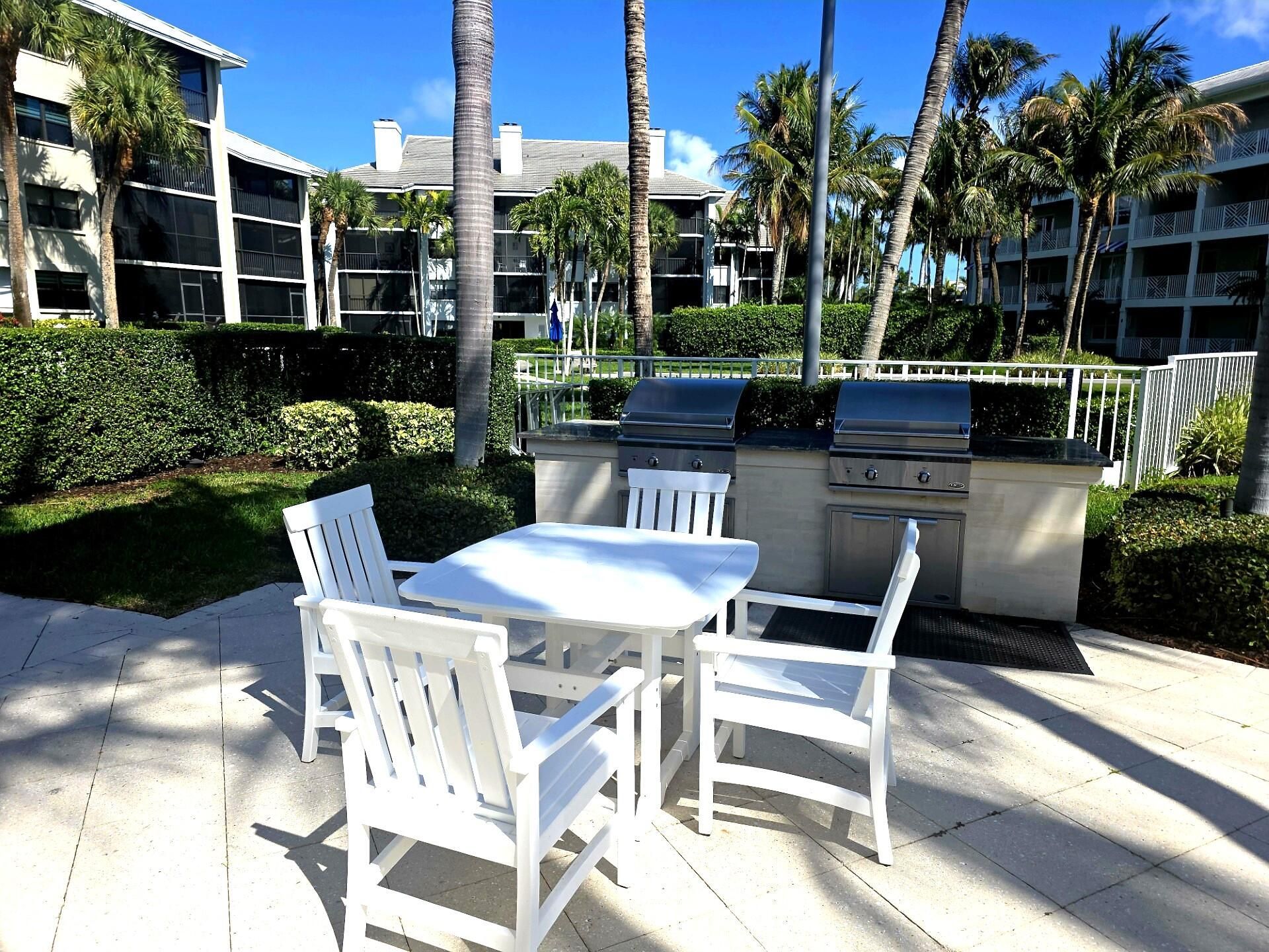 123 Bay Colony Drive N, Juno Beach, FL 33408 Photo