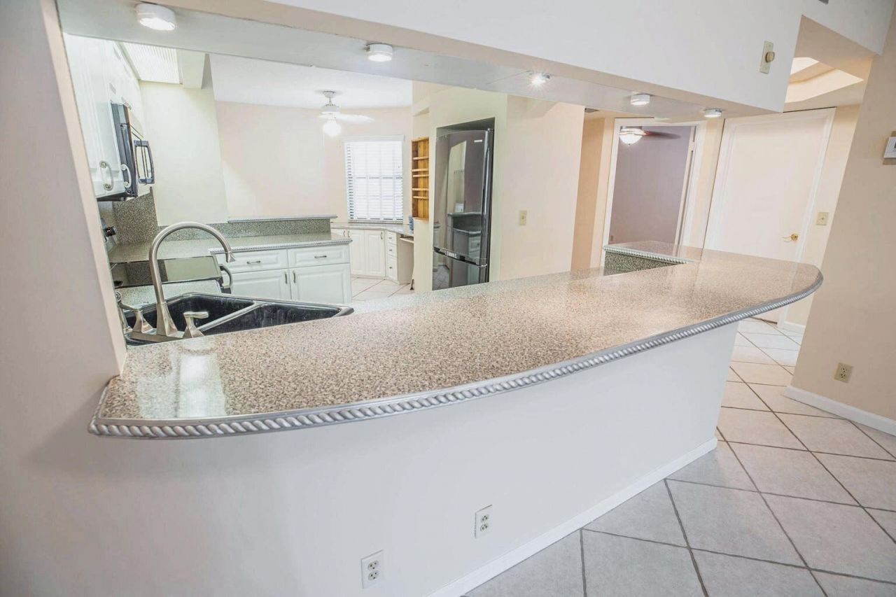 123 Bay Colony Drive N, Juno Beach, FL 33408 Photo