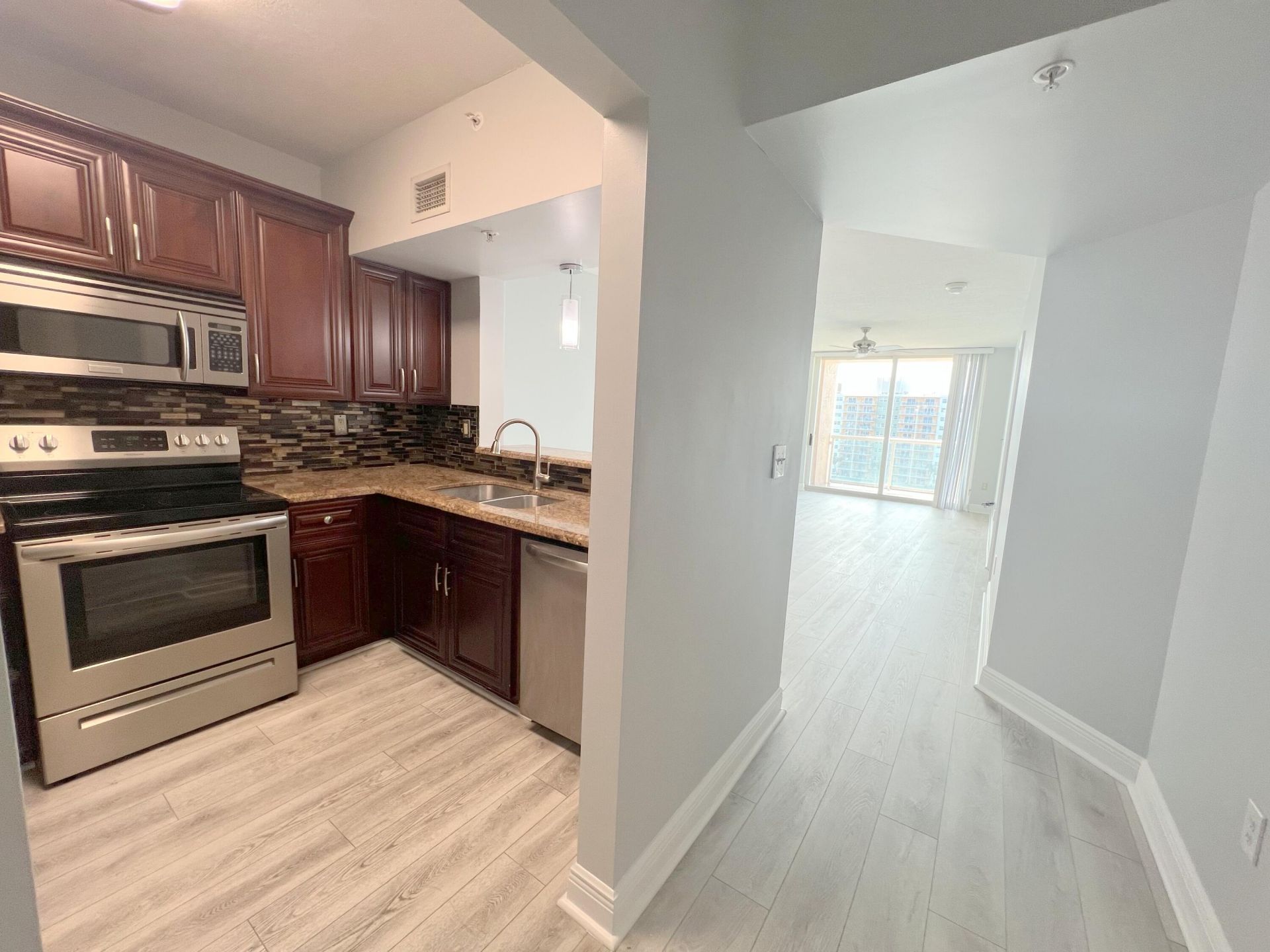 3020 NE 32nd Avenue, Unit 608, Fort Lauderdale, FL 33308 Photo