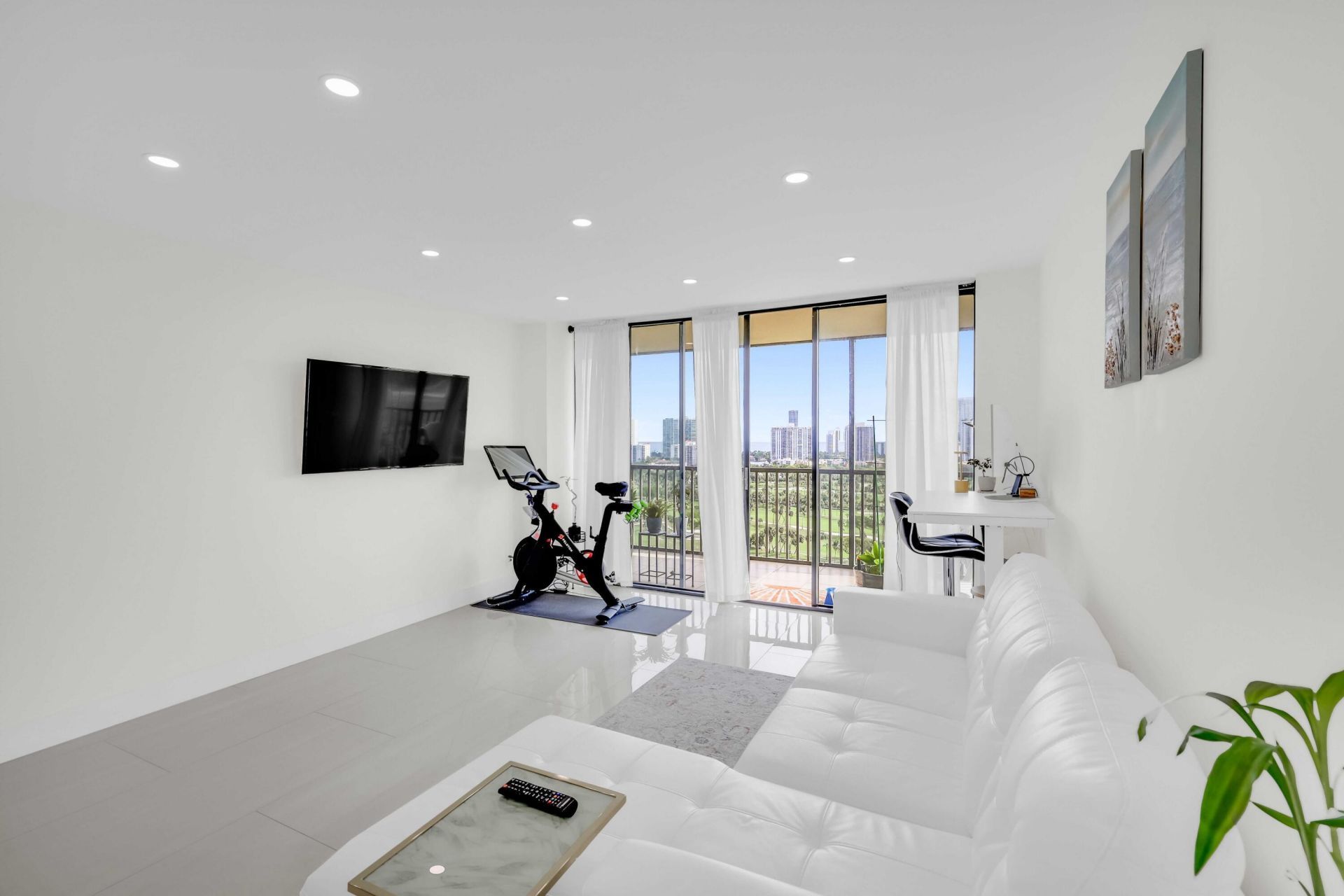20335 W Country Club Drive, Unit 2107, Aventura, FL 33180 Photo