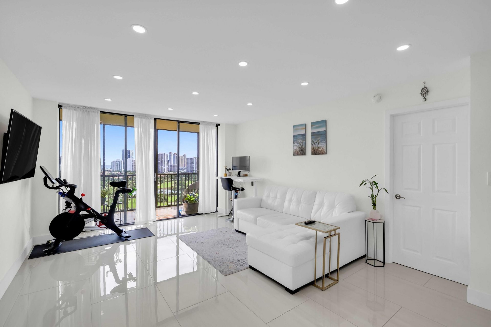 20335 W Country Club Drive, Unit 2107, Aventura, FL 33180 Photo