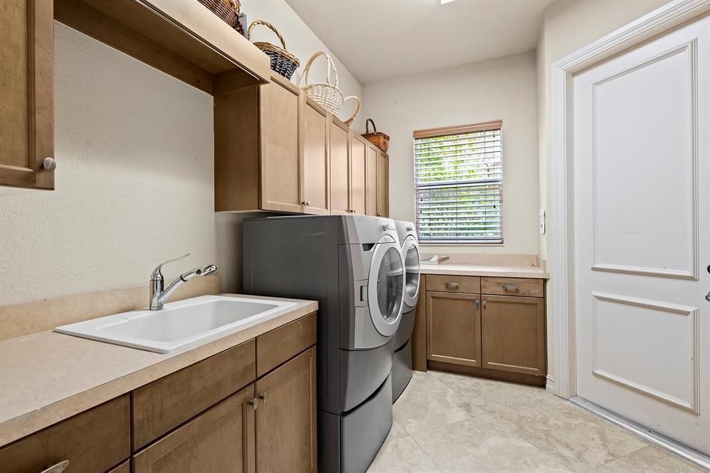 3201 E Stonebrook Circle, Davie, FL 33330 Photo